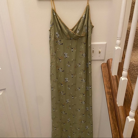 American Eagle Outfitters Dresses & Skirts - American Eagle Long Vintage Dress